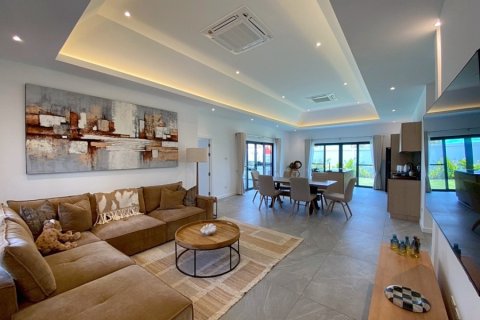Chalet de 3 dormitorios en Hua Hin, Tailandia № 173928 - foto 9