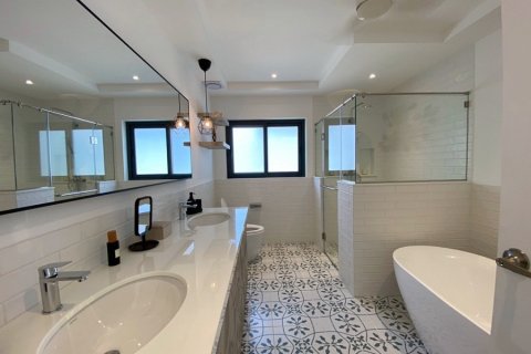 Chalet de 3 dormitorios en Hua Hin, Tailandia № 173928 - foto 19