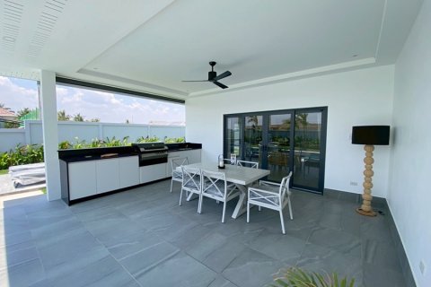 Chalet de 3 dormitorios en Hua Hin, Tailandia № 173928 - foto 6