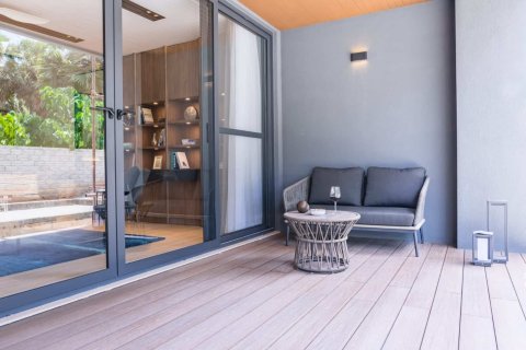 Condominio de 1 dormitorio en Bang Tao, Tailandia № 166430 - foto 3