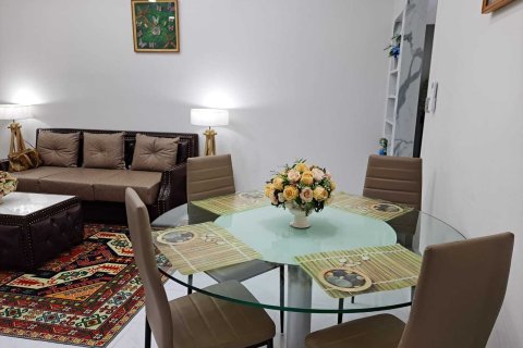 Condominio de 2 dormitorios en Khlong Toei, Bangkok, Tailandia № 160511 - foto 11