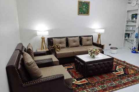 Condominio de 2 dormitorios en Khlong Toei, Bangkok, Tailandia № 160511 - foto 6