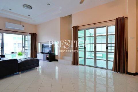 Maison à Pattaya, Thaïlande 3 chambres № 198621 - photo 3