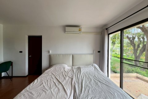Condominio de 2 dormitorios en Cha-am, Tailandia № 195744 - foto 16