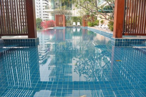 Condo à Bangkok, Thaïlande, 3 chambres  № 67070 - photo 10
