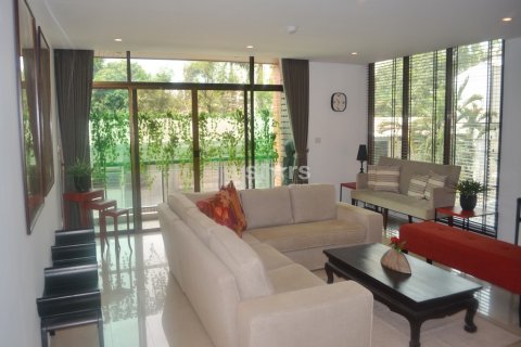 Condo in Bangkok, Thailand, 3 bedrooms  № 67114
