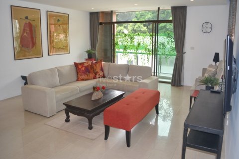 Condominio de 3 dormitorios en Bangkok, Tailandia № 67114 - foto 2