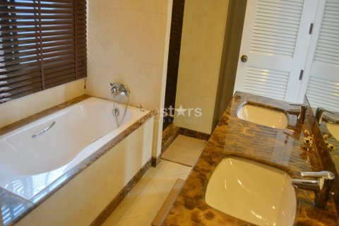 Condominio de 3 dormitorios en Bangkok, Tailandia № 67114 - foto 9