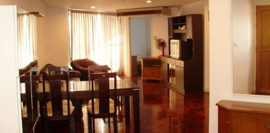 Condominio de 3 dormitorios en Watthana, Bangkok, Tailandia № 136048