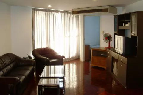 Condominio de 3 dormitorios en Watthana, Bangkok, Tailandia № 136048 - foto 6