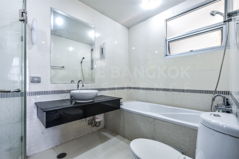 Condominio de 2 dormitorios en Bangkok, Tailandia № 186028 - foto 6