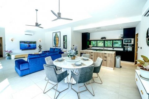 Chalet de 3 dormitorios en Phuket, Tailandia № 119428 - foto 5