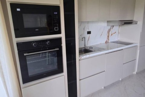 Condominio de 1 dormitorio en Surat Thani, Tailandia № 119427 - foto 4