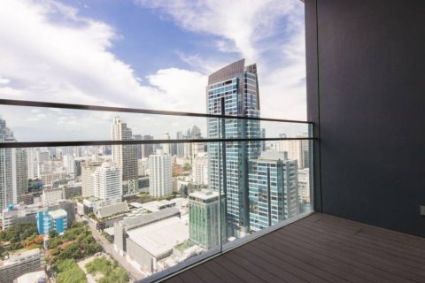 Condominio de 2 dormitorios en Khlong Toei, Bangkok, Tailandia № 176774 - foto 10