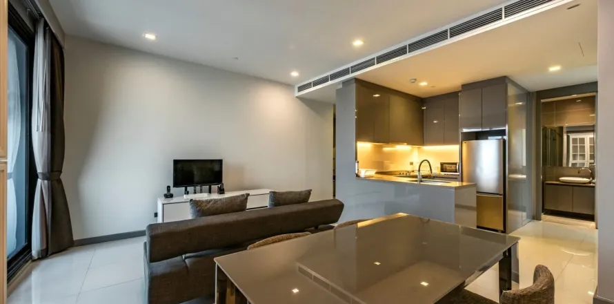 Condo in Bang Rak, Bangkok, Thailand, 2 bedrooms № 148767