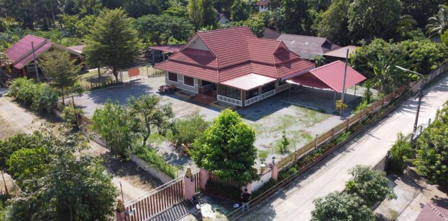 Casa de 6 dormitorios en Chiang Rai, Tailandia № 115446