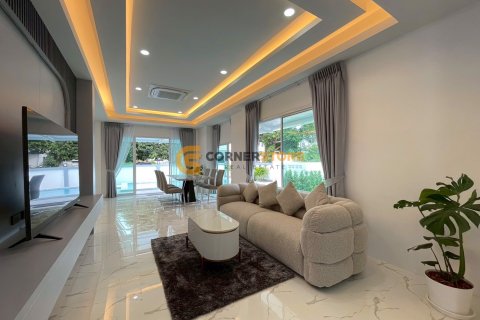 Estudio en Pattaya, Tailandia № 146516 - foto 29