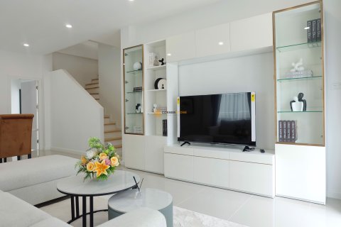 Estudio en Bang Lamung, Tailandia № 146513 - foto 3
