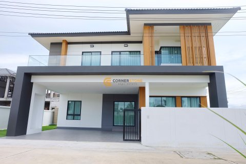 Studio in Bang Lamung, Thailand № 146512