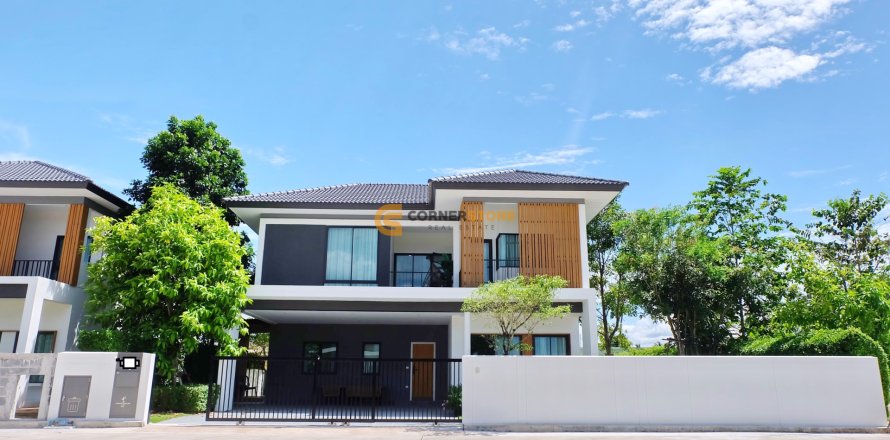 Studio in Bang Lamung, Thailand № 146514