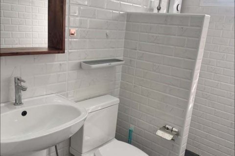 House in Hang Dong, Thailand 4 bedrooms № 163364 - photo 6