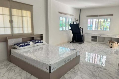 House in Hang Dong, Thailand 4 bedrooms № 163364 - photo 3