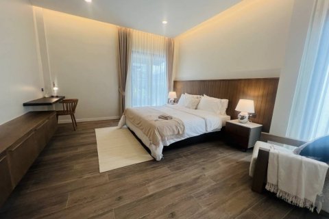 Casa de 3 dormitorios en Pattaya, Tailandia № 134714 - foto 3