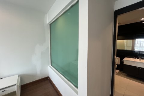 Condominio de 2 dormitorios en Pathum Wan, Bangkok, Tailandia № 150083 - foto 4