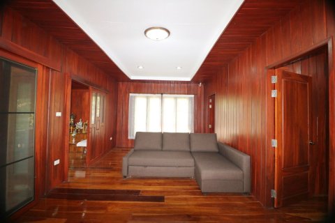 Casa de 3 dormitorios en Udon Thani, Tailandia № 171778 - foto 9