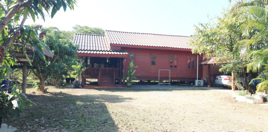 Casa de 3 dormitorios en Udon Thani, Tailandia № 171778