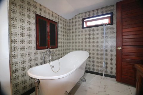 Casa de 3 dormitorios en Udon Thani, Tailandia № 171778 - foto 18