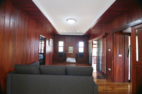 Casa de 3 dormitorios en Udon Thani, Tailandia № 171778 - foto 10