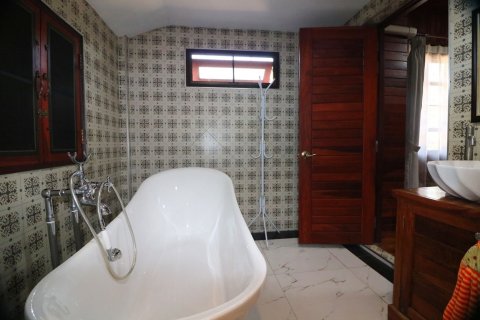 Casa de 3 dormitorios en Udon Thani, Tailandia № 171778 - foto 19
