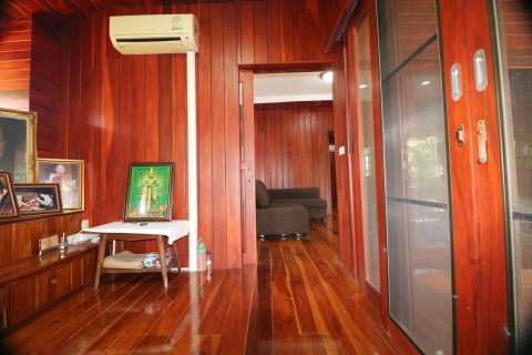 Casa de 3 dormitorios en Udon Thani, Tailandia № 171778 - foto 13