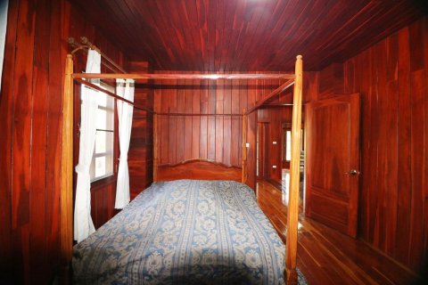 Casa de 3 dormitorios en Udon Thani, Tailandia № 171778 - foto 15