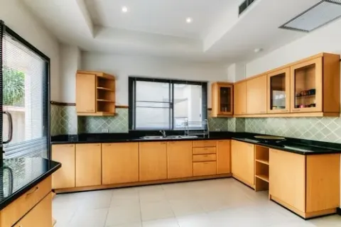Haus in Bang Tao, Thailand 3 Schlafzimmer № 3276 - Foto 8