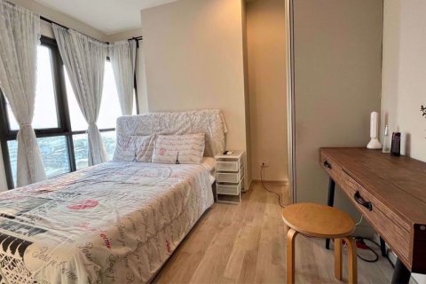 Condominio de 2 dormitorios en Huai Khwang, Bangkok, Tailandia № 47556 - foto 5