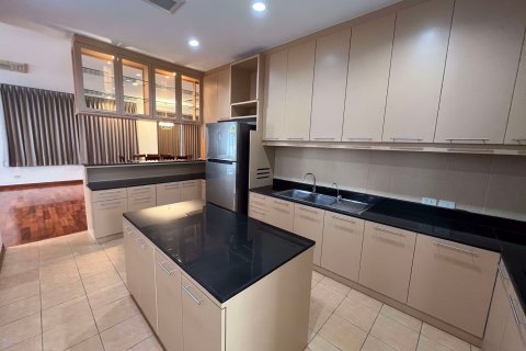 Condominio de 3 dormitorios en Watthana, Bangkok, Tailandia № 47562 - foto 14