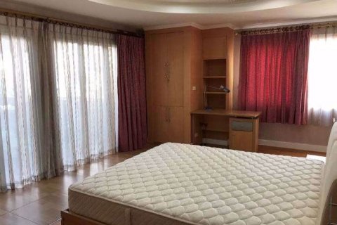 Eigentumswohnung in Bang Phlat, Bangkok, Thailand, 4 Schlafzimmer № 47559 - Foto 6