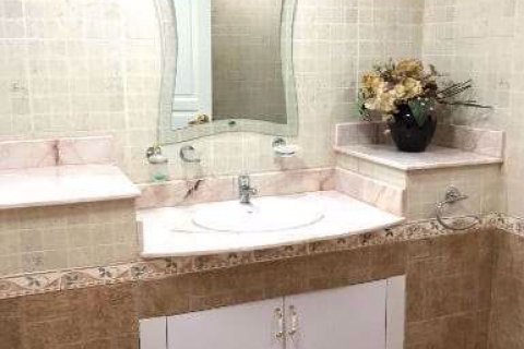 Eigentumswohnung in Bang Phlat, Bangkok, Thailand, 4 Schlafzimmer № 47559 - Foto 8