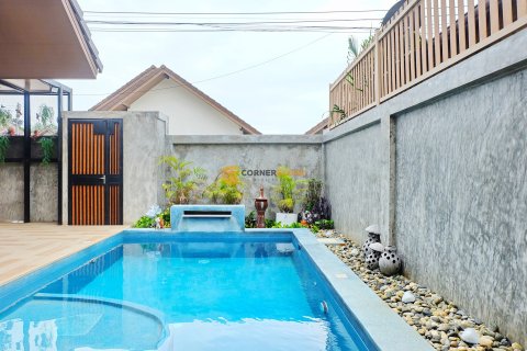 Estudio en Bang Lamung, Tailandia № 209743 - foto 2