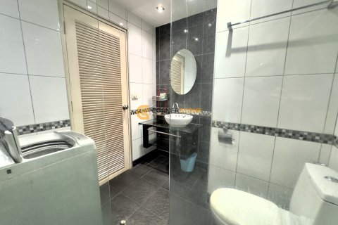 Condominio de 1 dormitorio en Pattaya, Tailandia № 209747 - foto 6