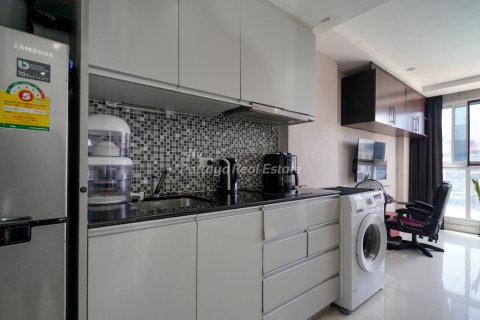 Studio in the Condo in Pattaya, Thailand № 209173