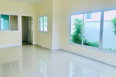 Casa de 3 dormitorios en Pattaya, Tailandia № 209166 - foto 12