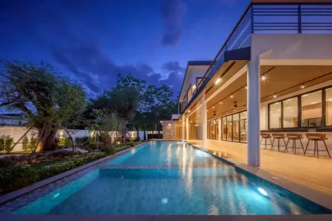 Chalet de 5 dormitorios en Chiang Mai, Tailandia № 162769 - foto 16