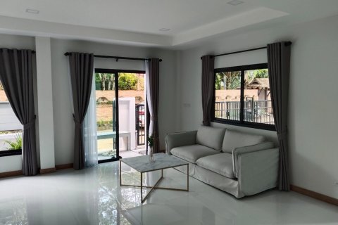 Casa de 3 dormitorios en Chiang Mai, Tailandia № 162767 - foto 3