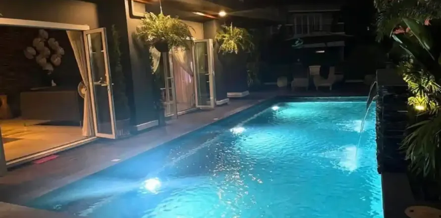 Chalet de 4 dormitorios en Chiang Mai, Tailandia № 162766