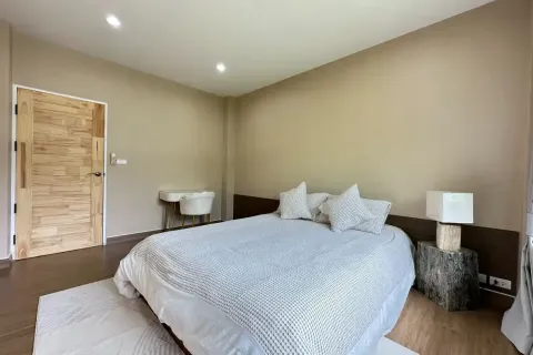 Chalet de 4 dormitorios en Chiang Mai, Tailandia № 162765 - foto 15