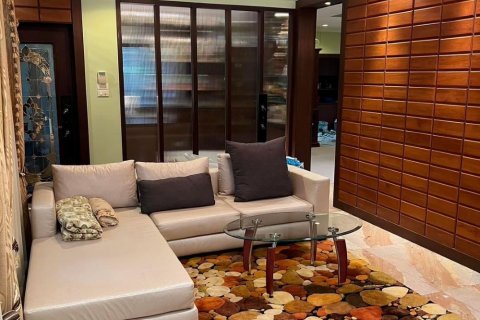 Chalet de 4 dormitorios en Bangkok, Tailandia № 133817 - foto 2