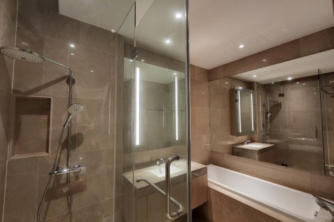 Condominio de 3 dormitorios en Khlong San, Bangkok, Tailandia № 133818 - foto 14